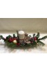 Aranjament de Crăciun cu brad natural, lumânare, flori decorative și ren din lemn